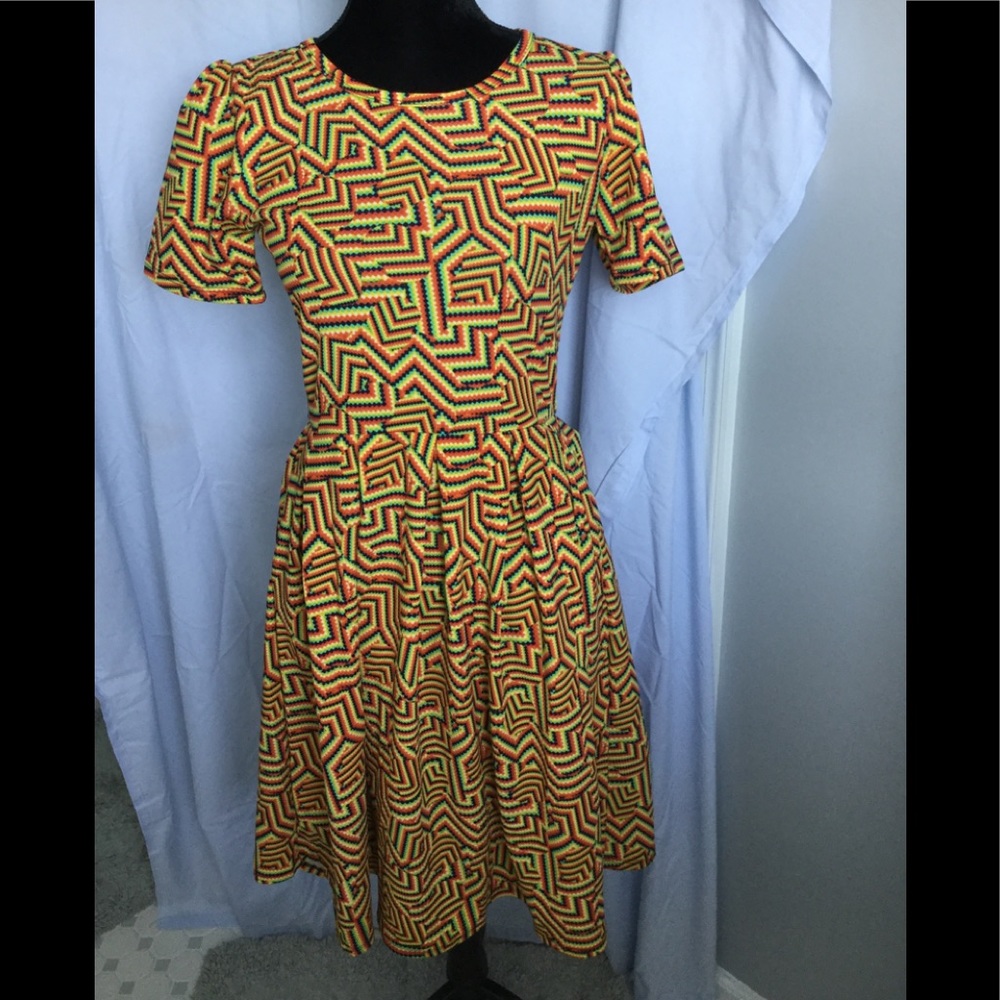 NWOT LuLaRoe Amelia Dress